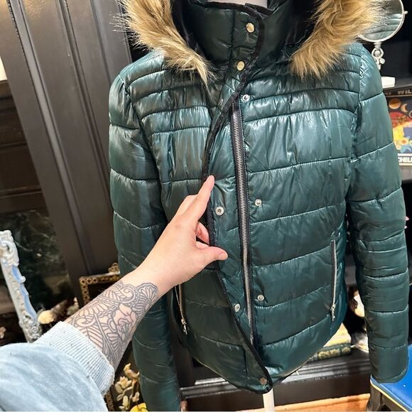 LFT Warm Collection Outwear Green Puffer Jacket With Fur Hood Size US Small - Picture 7 of 12